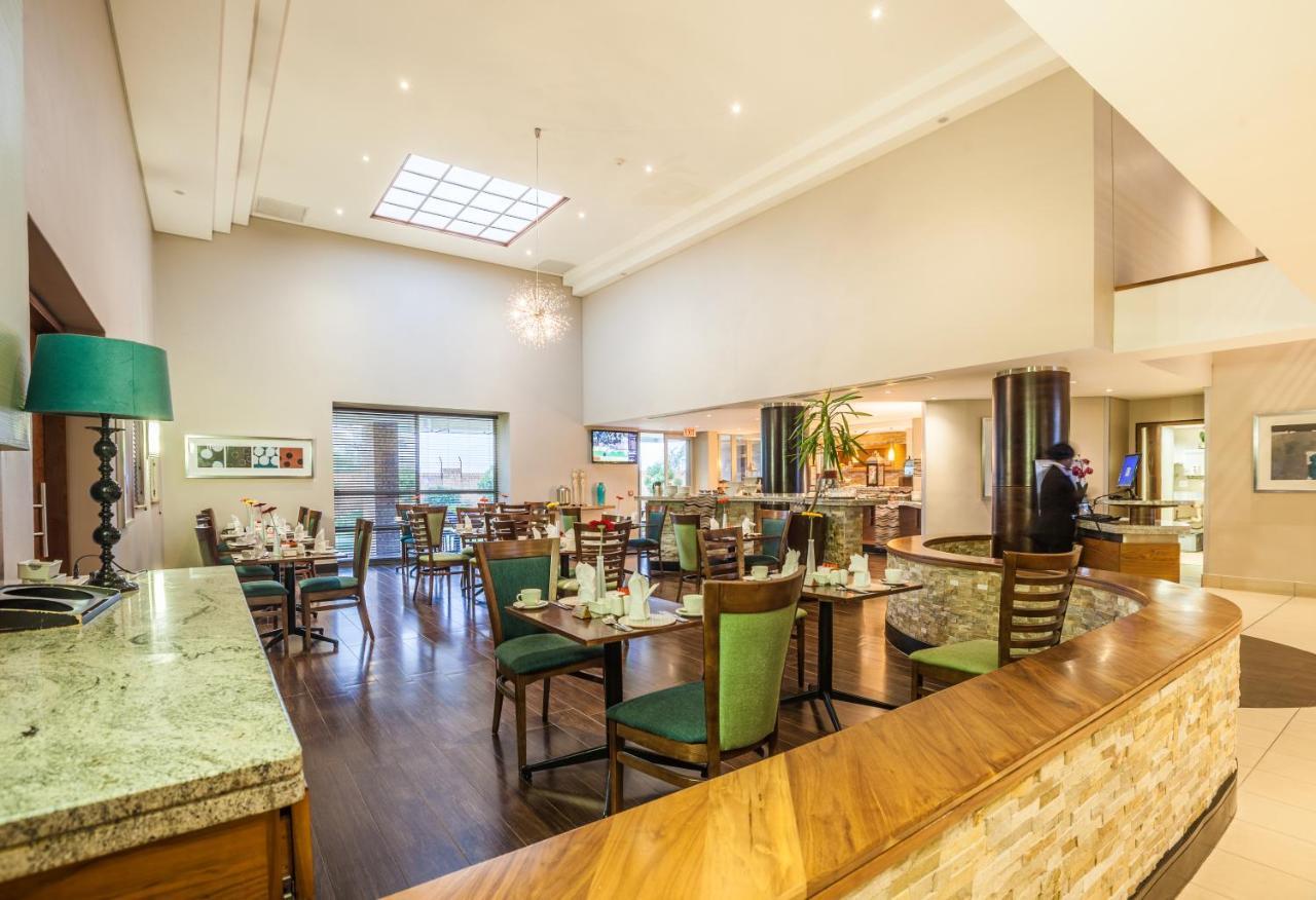 Town Lodge Gaborone Eksteriør billede