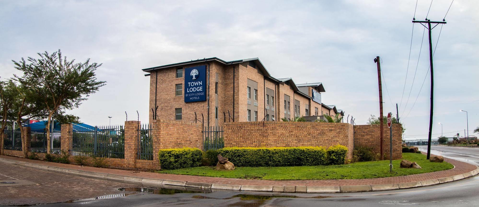 Town Lodge Gaborone Eksteriør billede